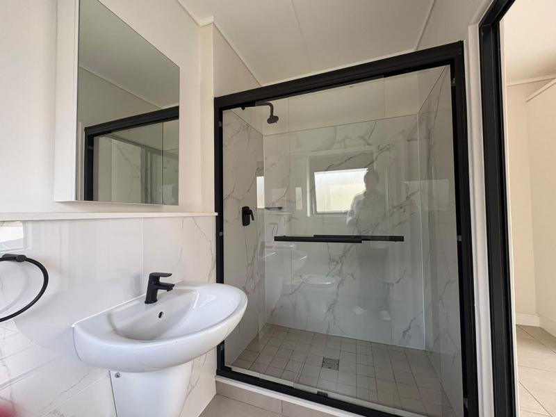To Let 1 Bedroom Property for Rent in Richwood Western Cape